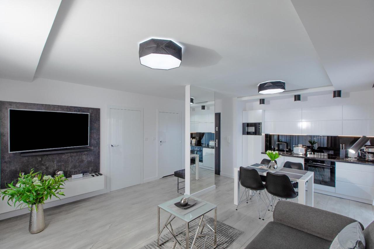 Apartament Linia Komfortu Gardenia Dziwnow Z Widokiem Na Morze Epapartamenty 외부 사진